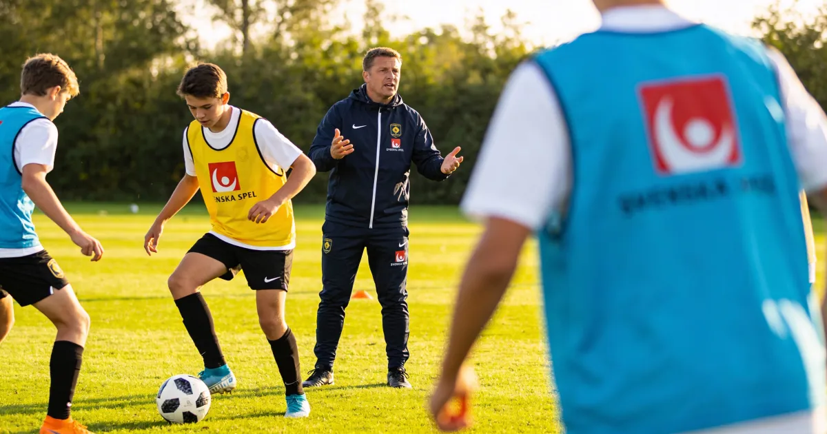 Dezvoltarea Juniorilor: Cum să construiești un program de dezvoltare a tinerelor talente în fotbal